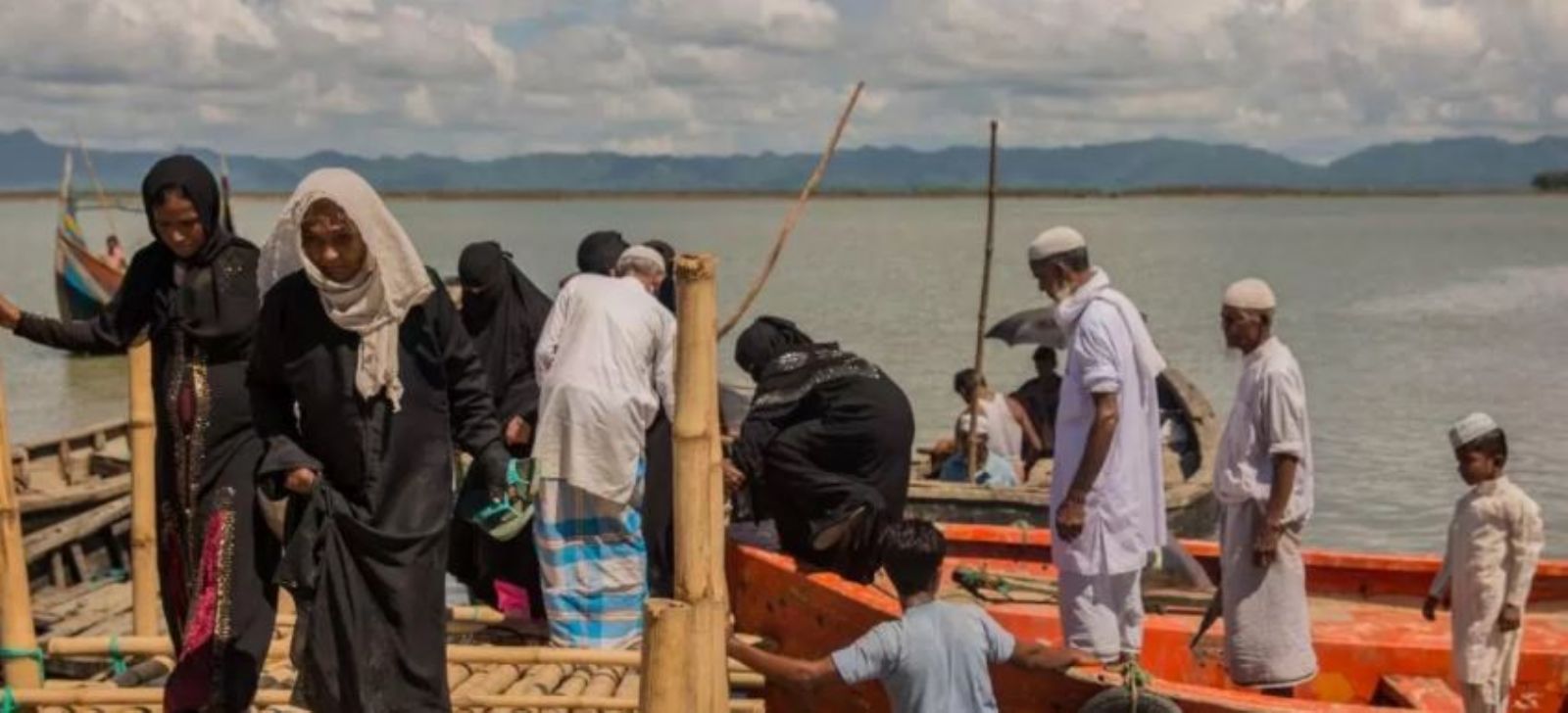 Israel accuses Myanmar Rohingya of committing war crimes