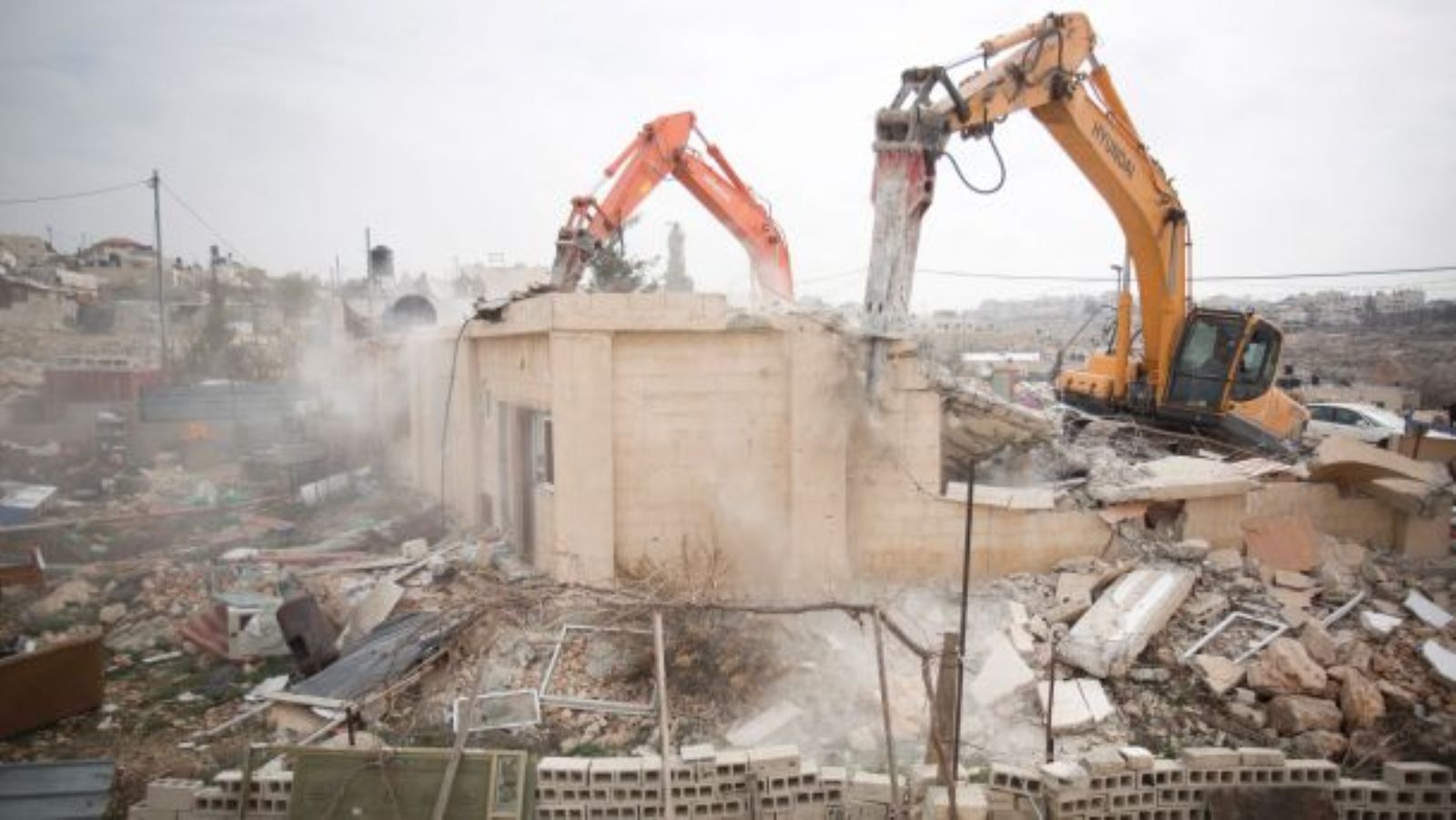 Israel demolishes Palestinian building in Jerusalem