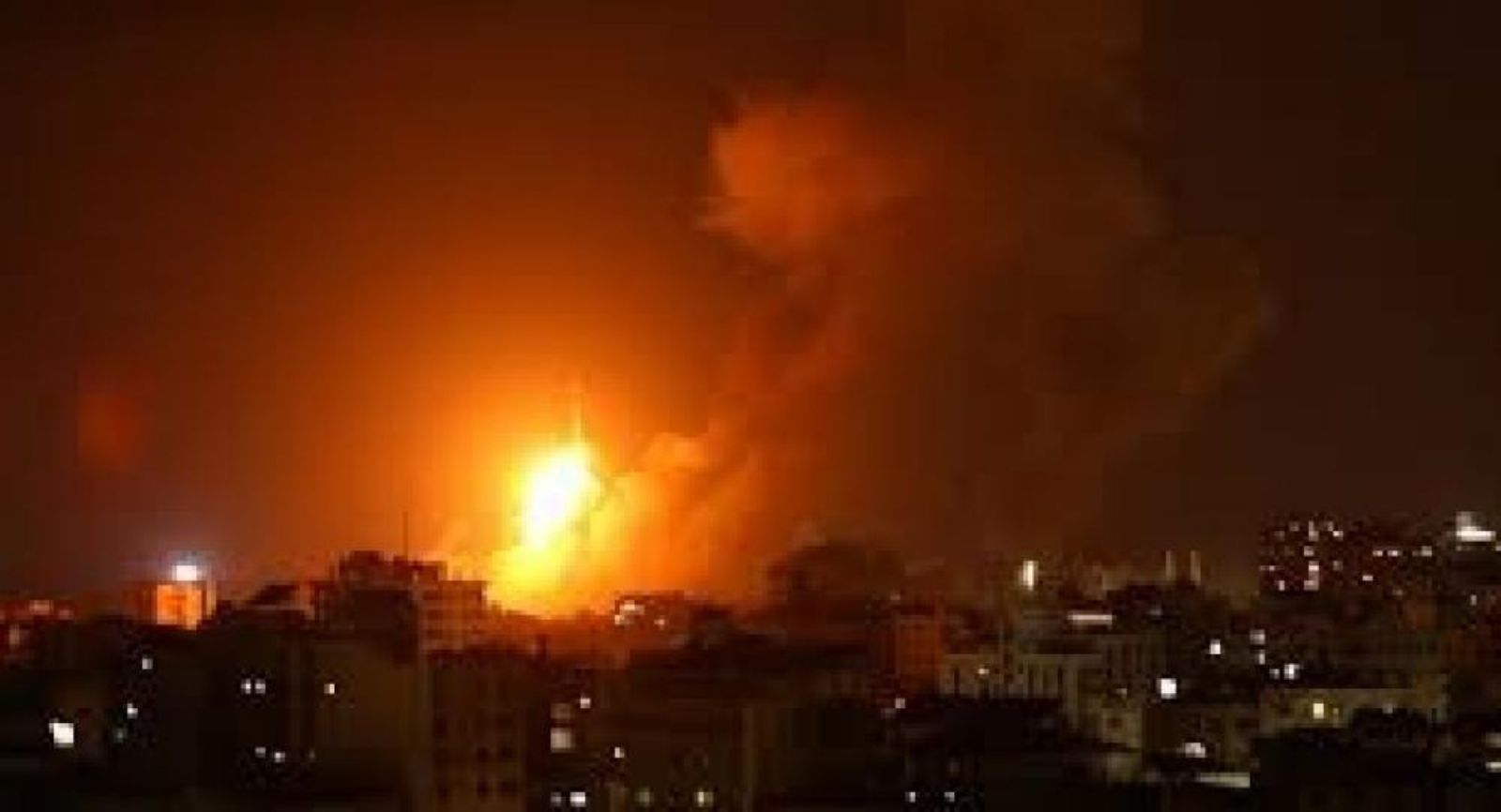 طائرات الاحتلال تقصف موقعين للمقاومة في قطاع غزة