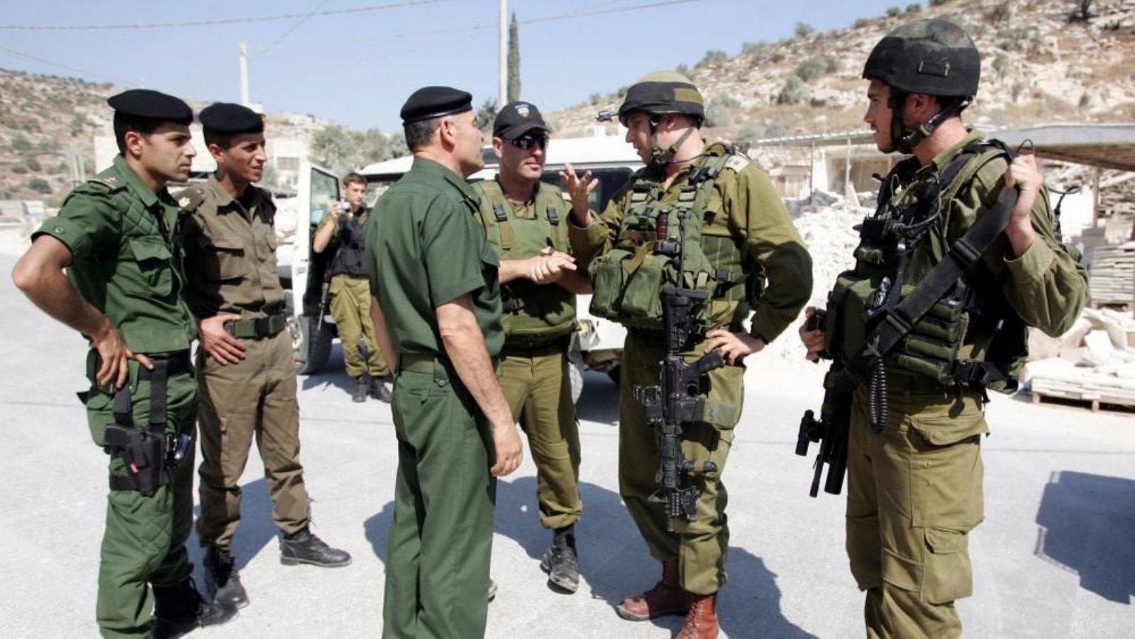 مسؤول إسرائيلي: اتفاق بشرم الشيخ على العمل الحازم ضد المقاومة بالضفة