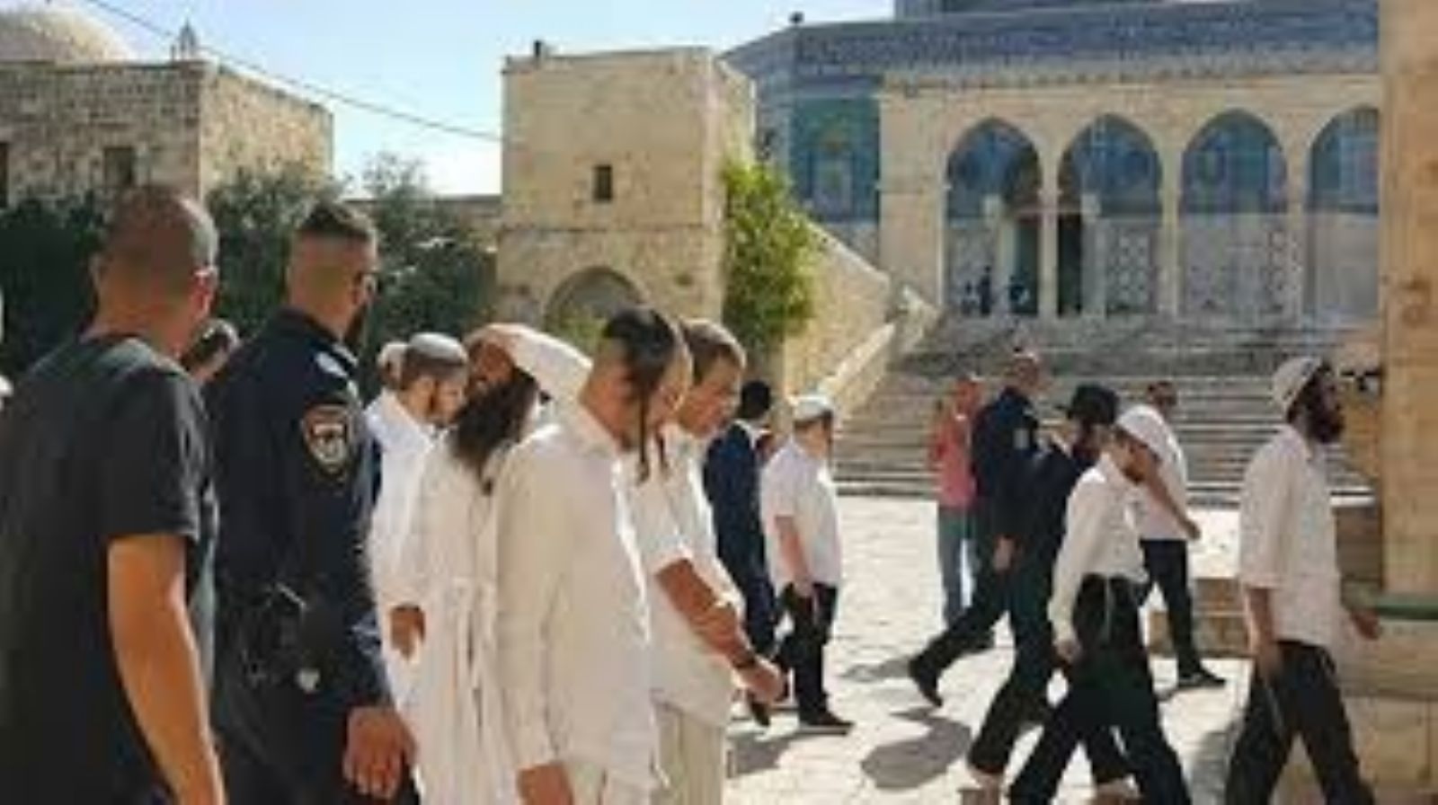 Israeli extremist settlers organise Jewish celebration in Umayyad Palaces in Jerusalem
