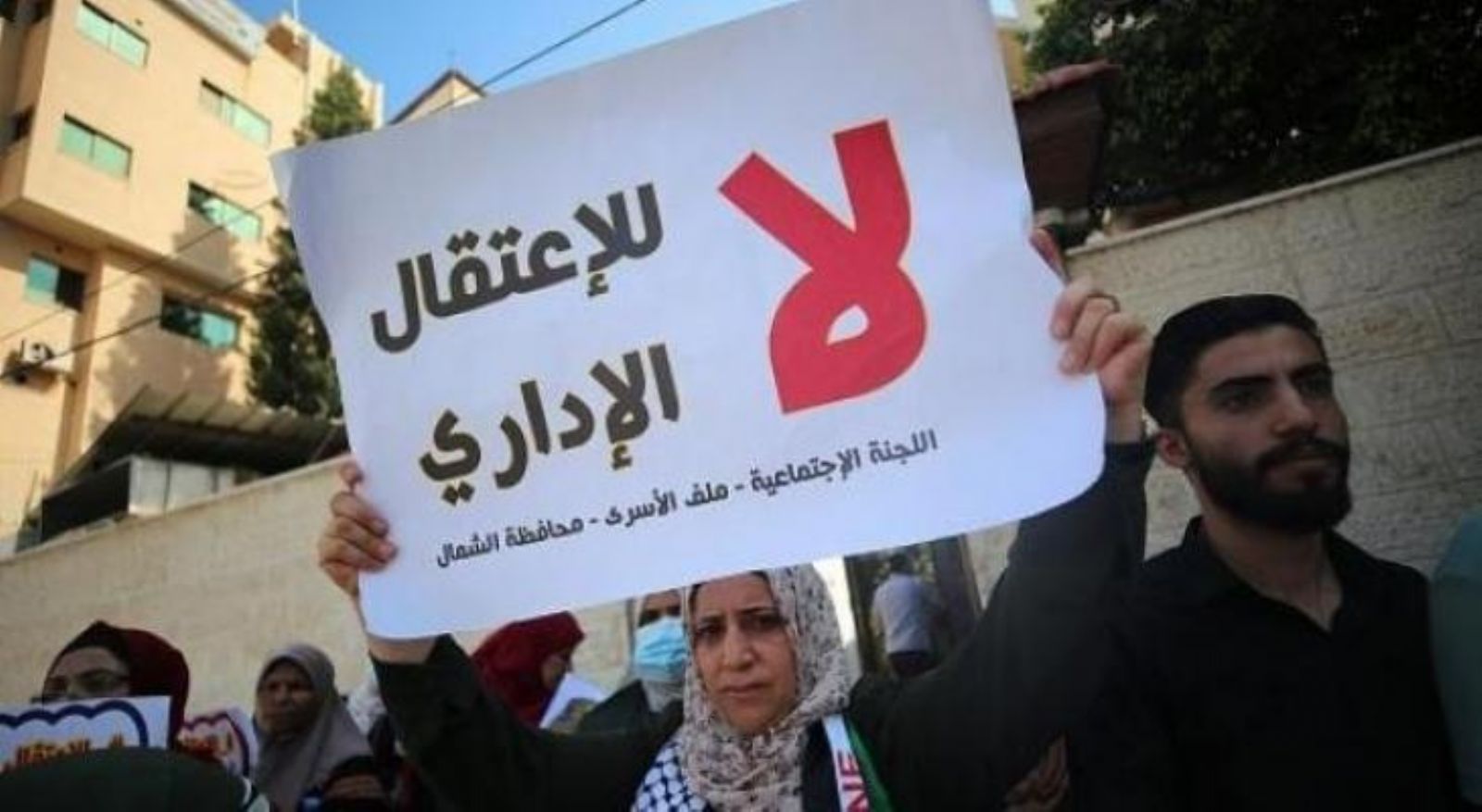 30 أسيرًا إداريًا يواصلون الإضراب عن الطعام
