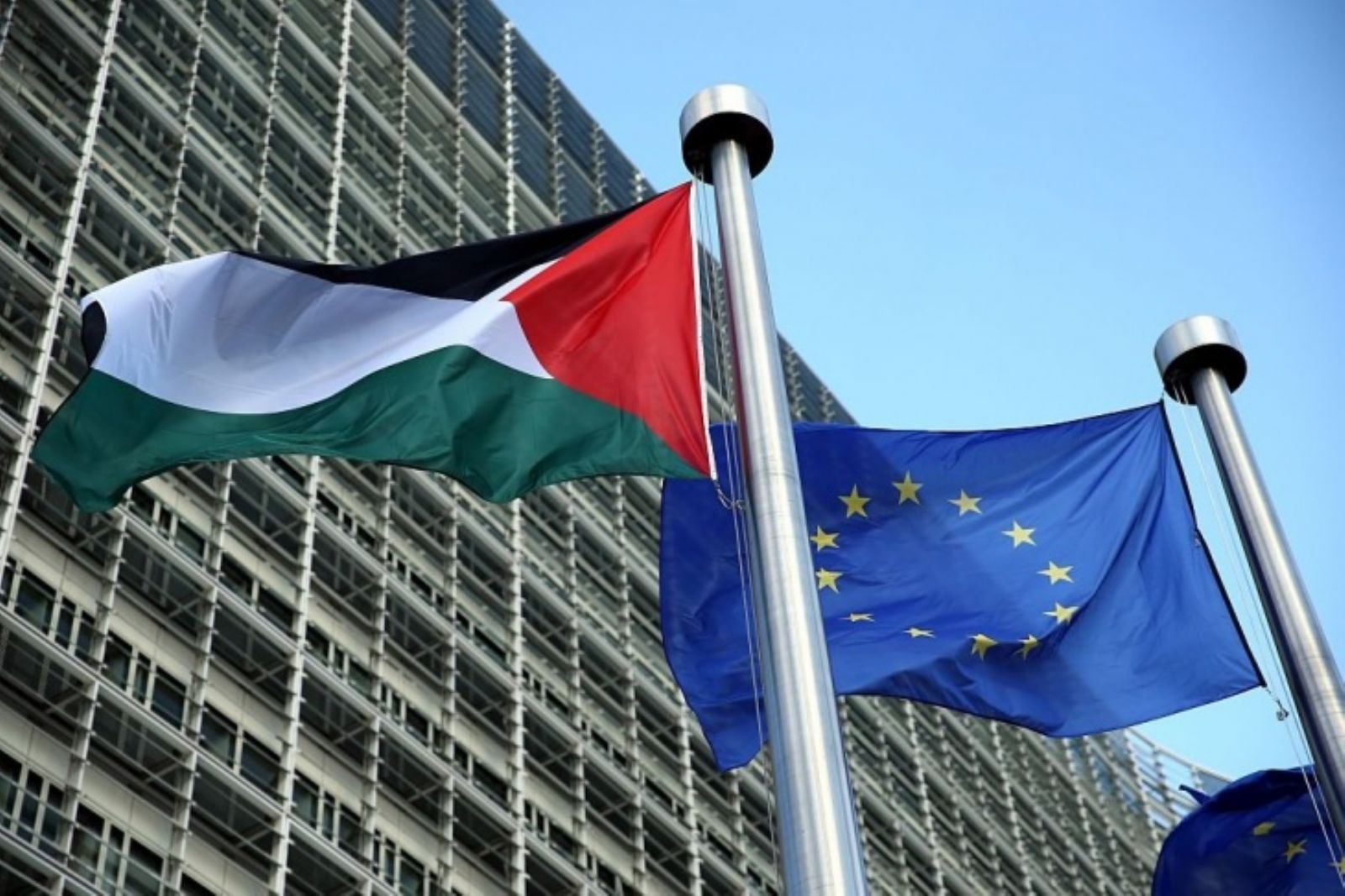 الاتحاد الأوروبي يعلن دعم الشعب الفلسطيني بقيمة 296 مليون يورو