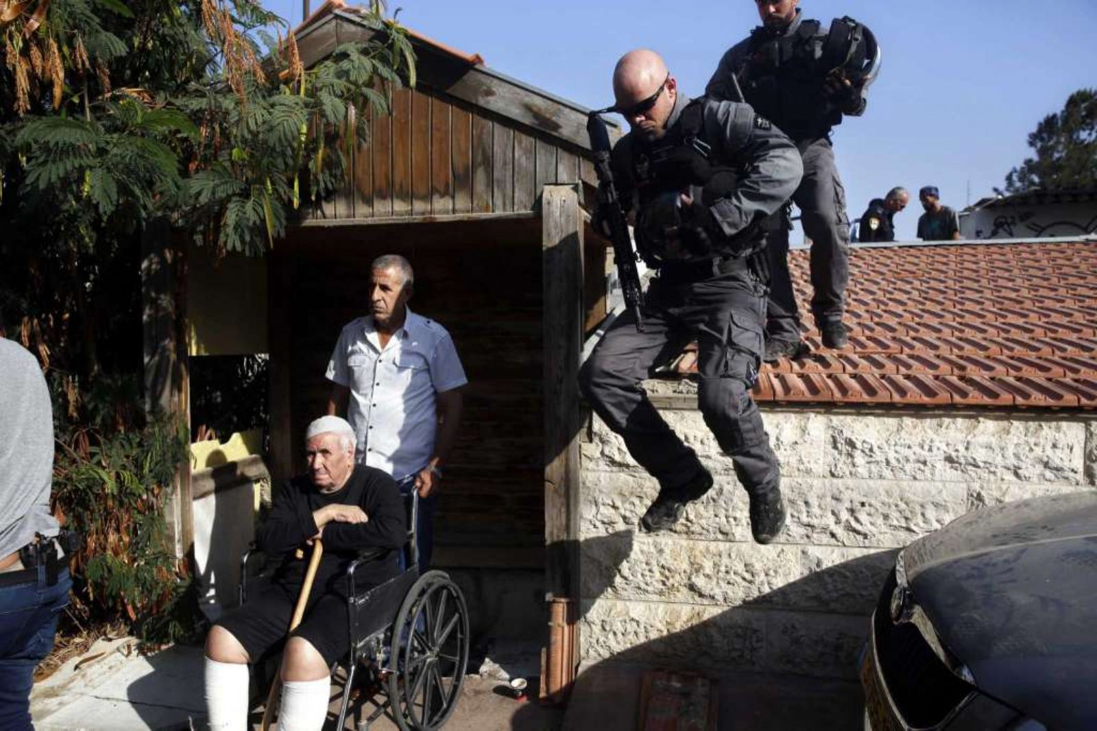 Israel evicts Palestinian family, hands East Jerusalem home to settlers